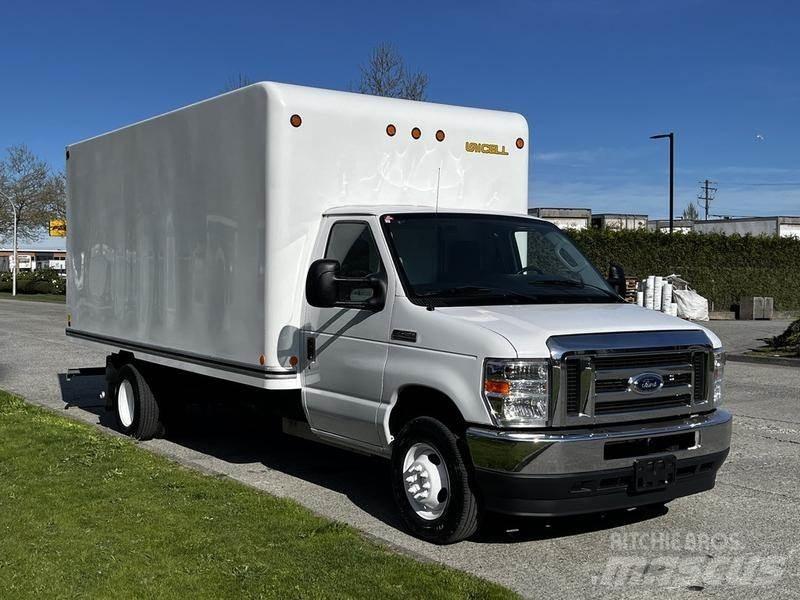 Ford Econoline Preču pārvadāšanas furgoni