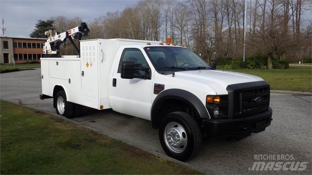 Ford F-550 Smagās mašīnas ar celtni