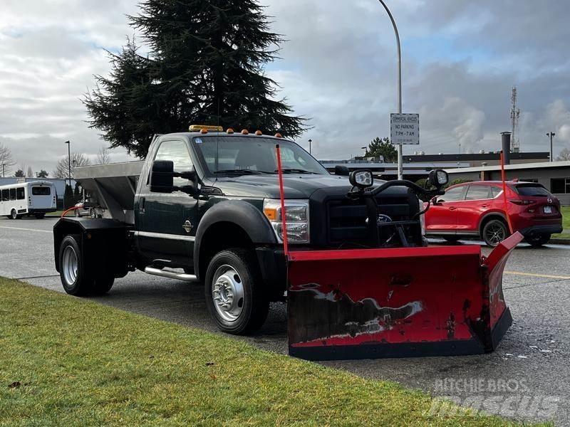 Ford F-550 Sniega naži un tīrītāji