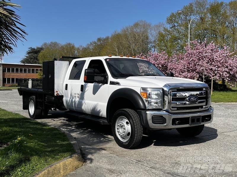 Ford F-550 Platformas/izkraušana no sāniem