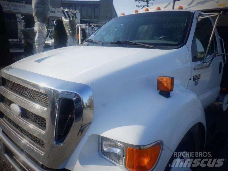 Ford F-650 Kombinētās vakumsūkņa mašīnas