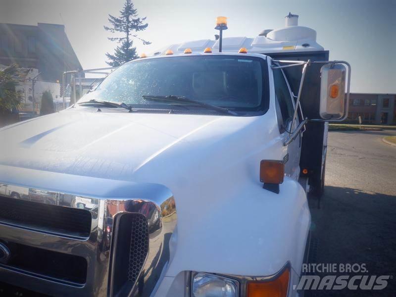 Ford F-650 Kombinētās vakumsūkņa mašīnas