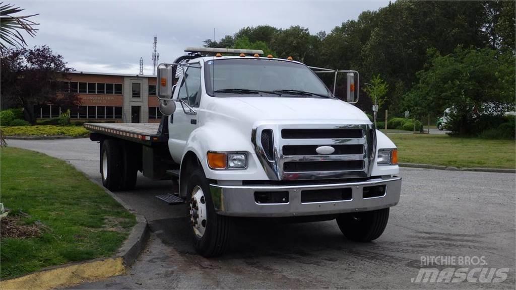 Ford F-750 Platformas/izkraušana no sāniem
