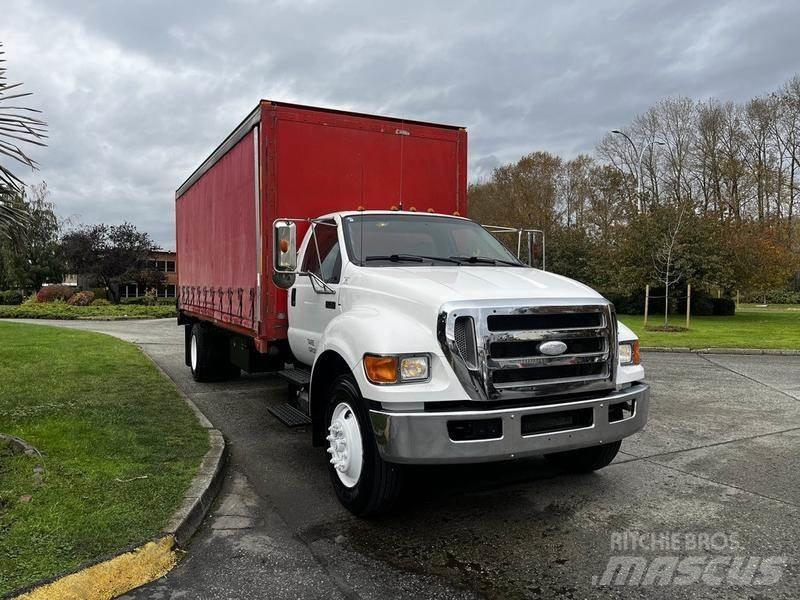 Ford F-750 Preču pārvadāšanas furgoni