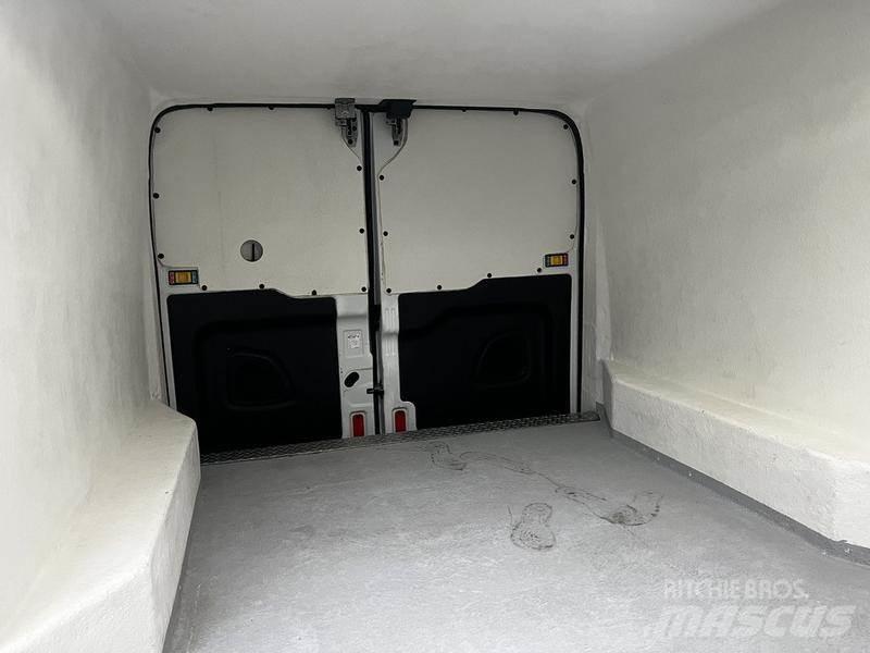 Ford Transit Preču pārvadāšanas furgoni