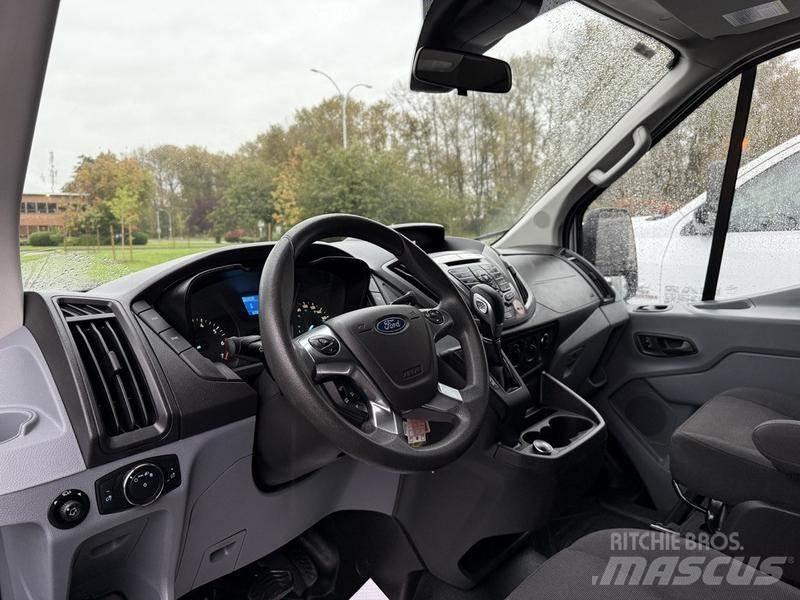 Ford Transit Automašīnas