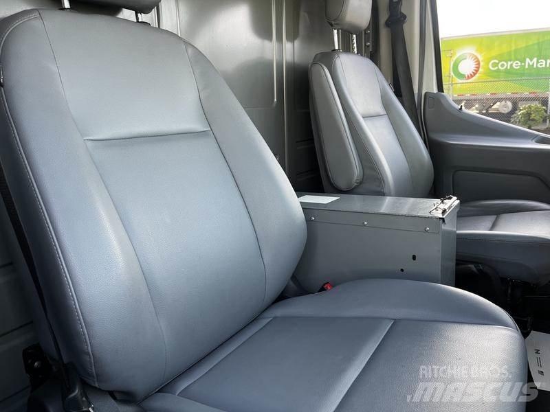 Ford Transit Preču pārvadāšanas furgoni