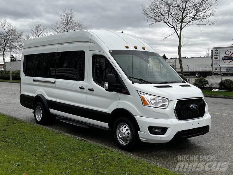 Ford Transit Automašīnas
