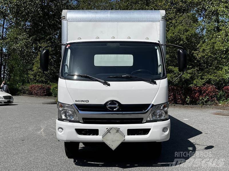 Hino 155 Preču pārvadāšanas furgoni