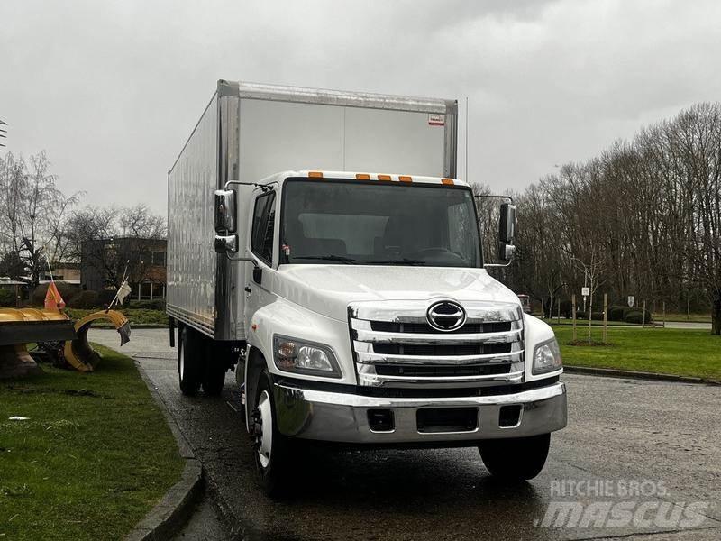Hino 338 Preču pārvadāšanas furgoni