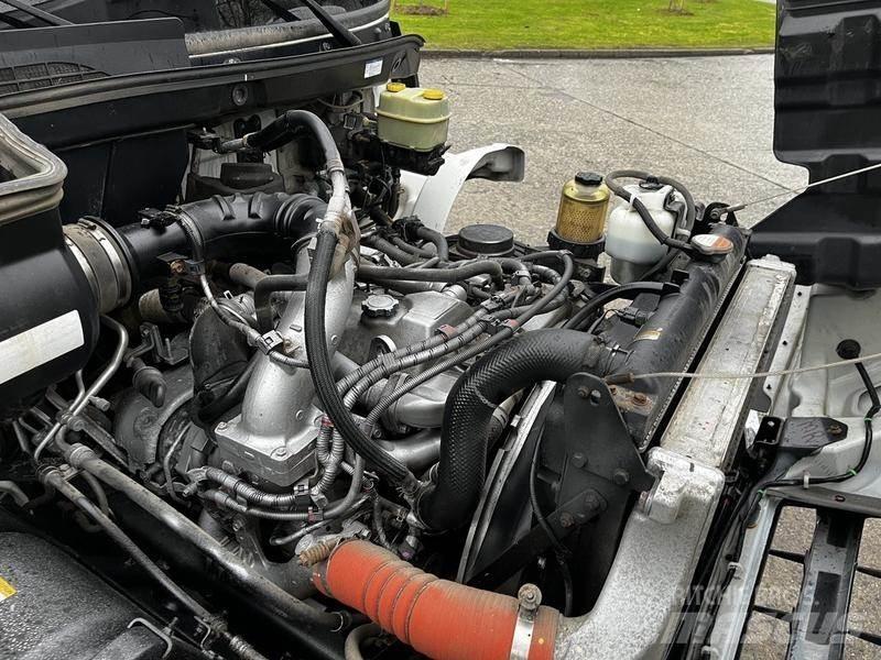 Hino 338 Preču pārvadāšanas furgoni