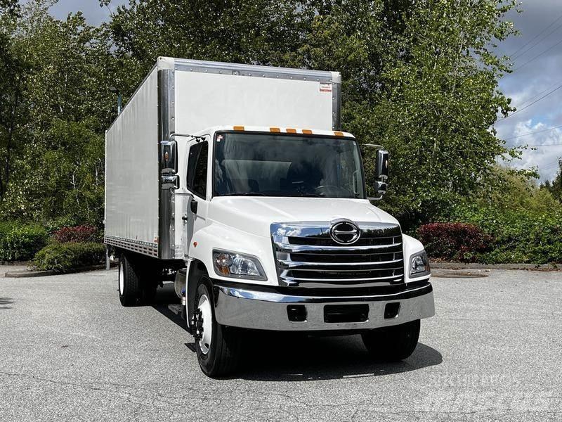 Hino 338 Preču pārvadāšanas furgoni