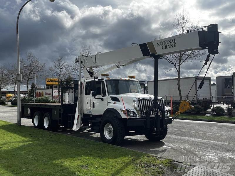 International 7500 Smagās mašīnas ar celtni
