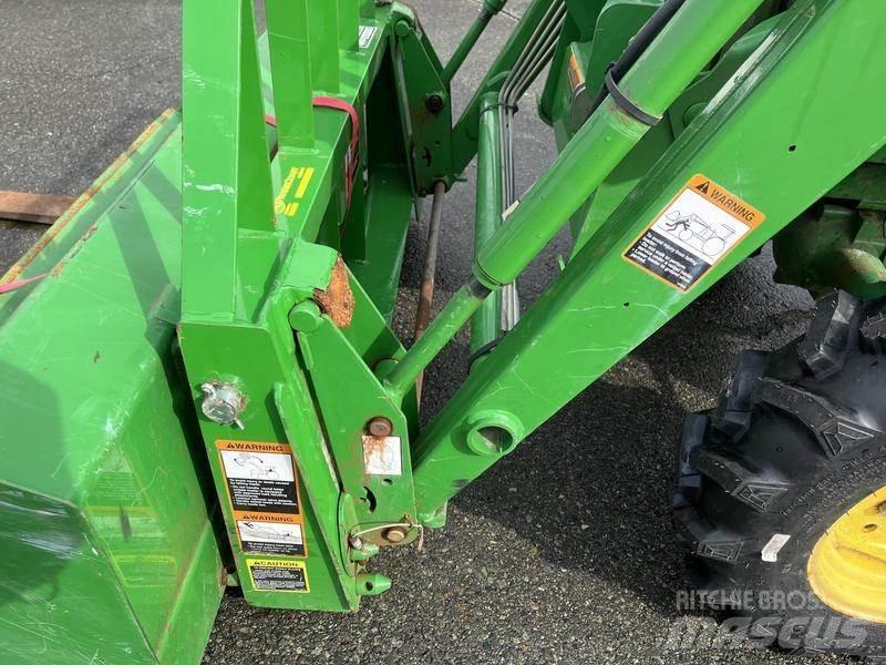 John Deere 790 Traktori