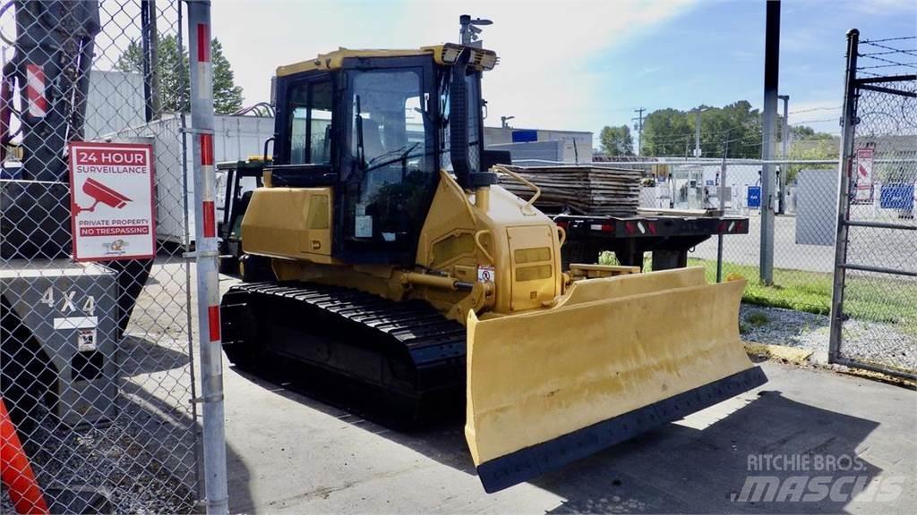 Komatsu D37PX-22 Kāpurķēžu ekskavatori