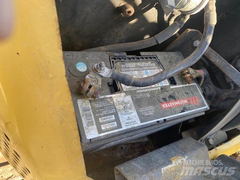 Komatsu PC55MR2 Kāpurķēžu ekskavatori