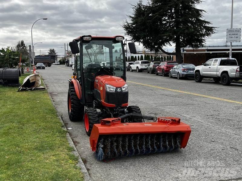 Kubota B2650 Ielu tīrāmās mašīnas