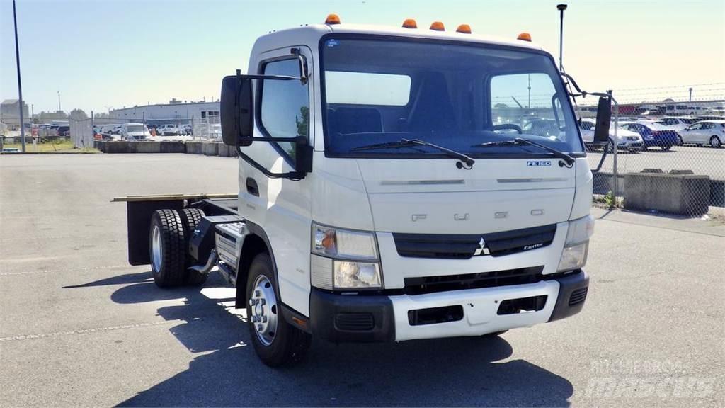 Mitsubishi Fuso FE Šasija ar kabīni
