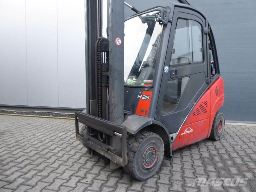 Linde H25T-01 LPG tehnika