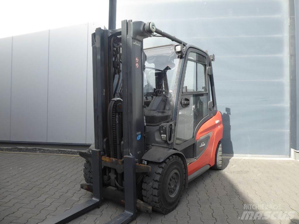 Linde H35D-01 Tehnika ar dīzeļa dzinēju