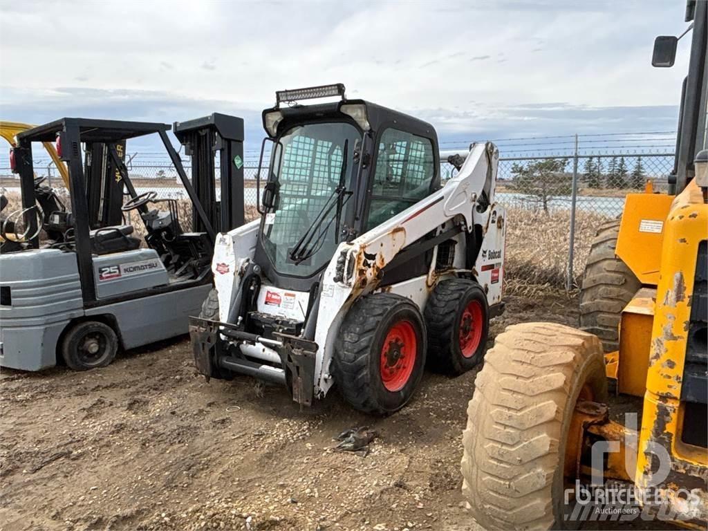 Bobcat S590 Lietoti riteņu kompaktiekrāvēji