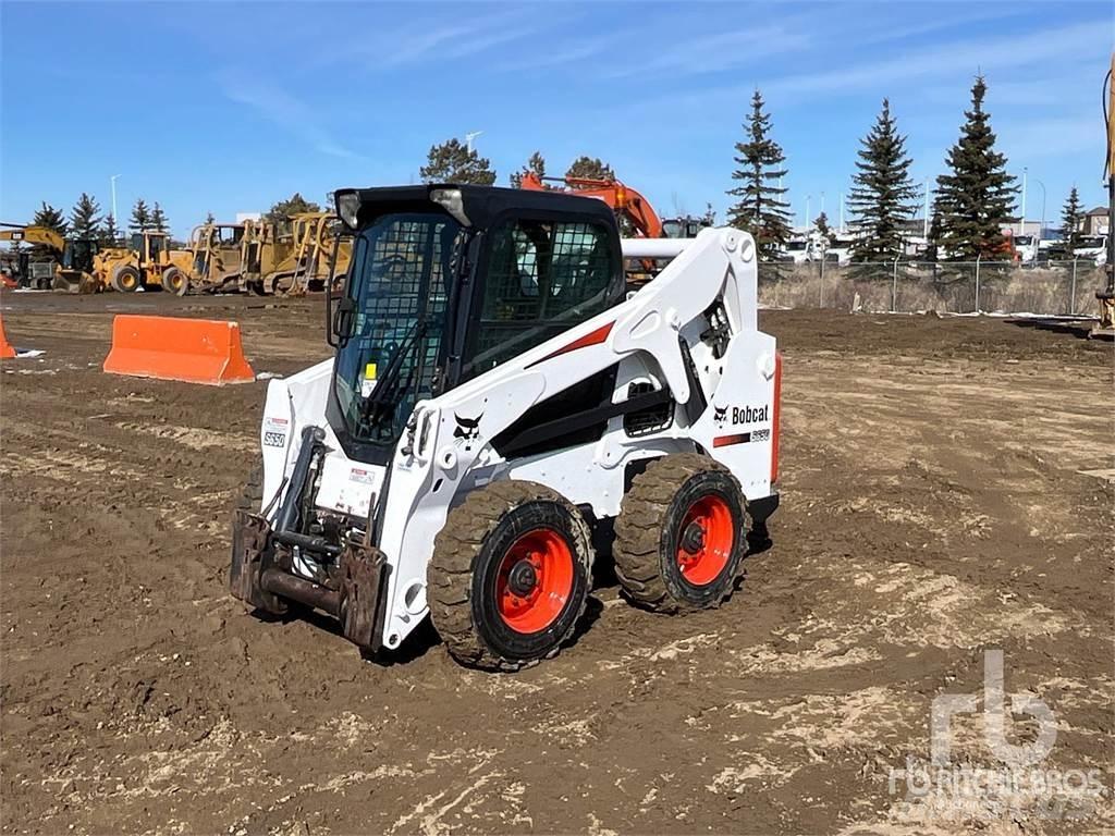 Bobcat S650 Lietoti riteņu kompaktiekrāvēji