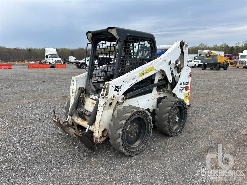 Bobcat S650 Lietoti riteņu kompaktiekrāvēji