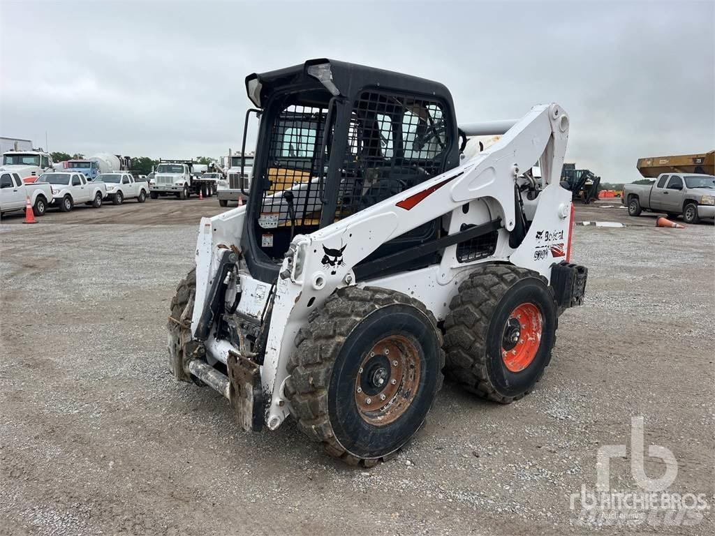 Bobcat S740 Lietoti riteņu kompaktiekrāvēji