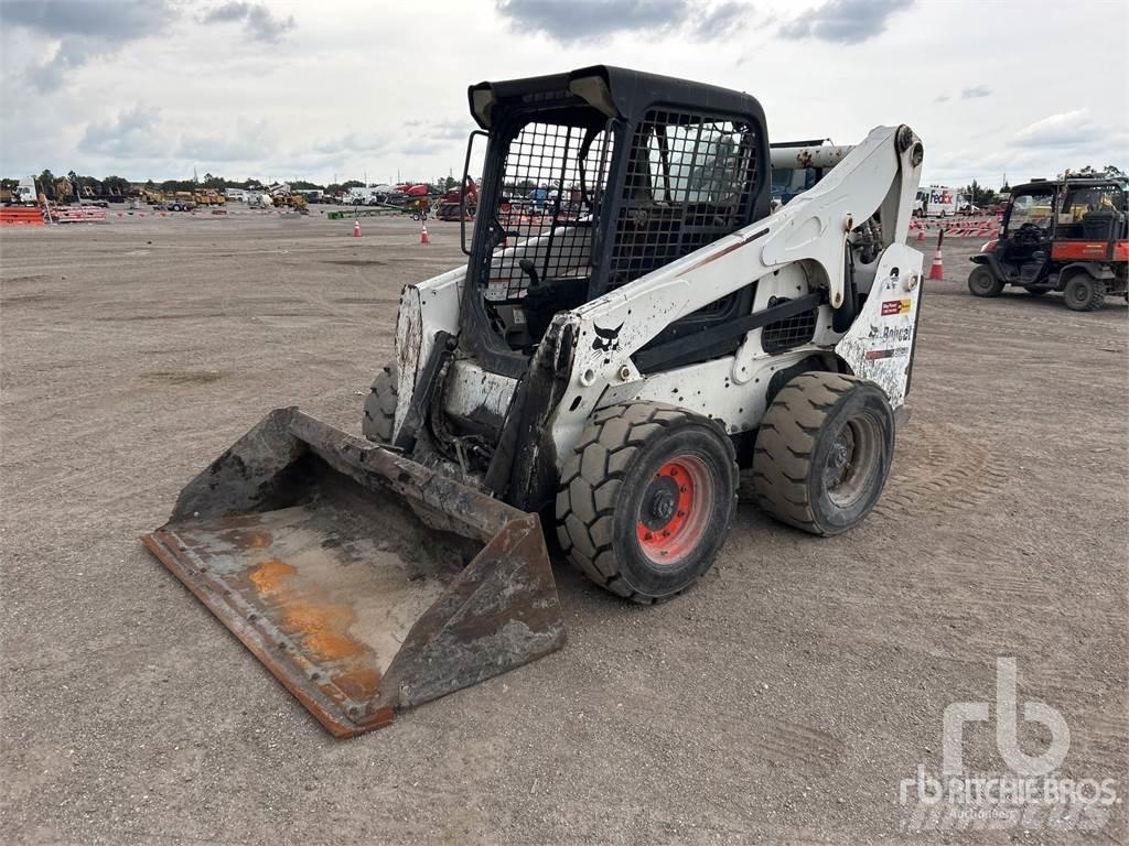 Bobcat S750 Lietoti riteņu kompaktiekrāvēji