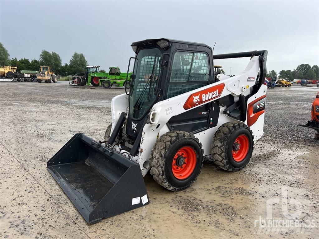 Bobcat S76 Lietoti riteņu kompaktiekrāvēji