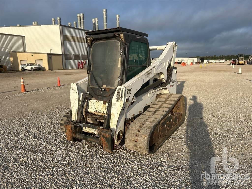 Bobcat T870 Lietoti riteņu kompaktiekrāvēji