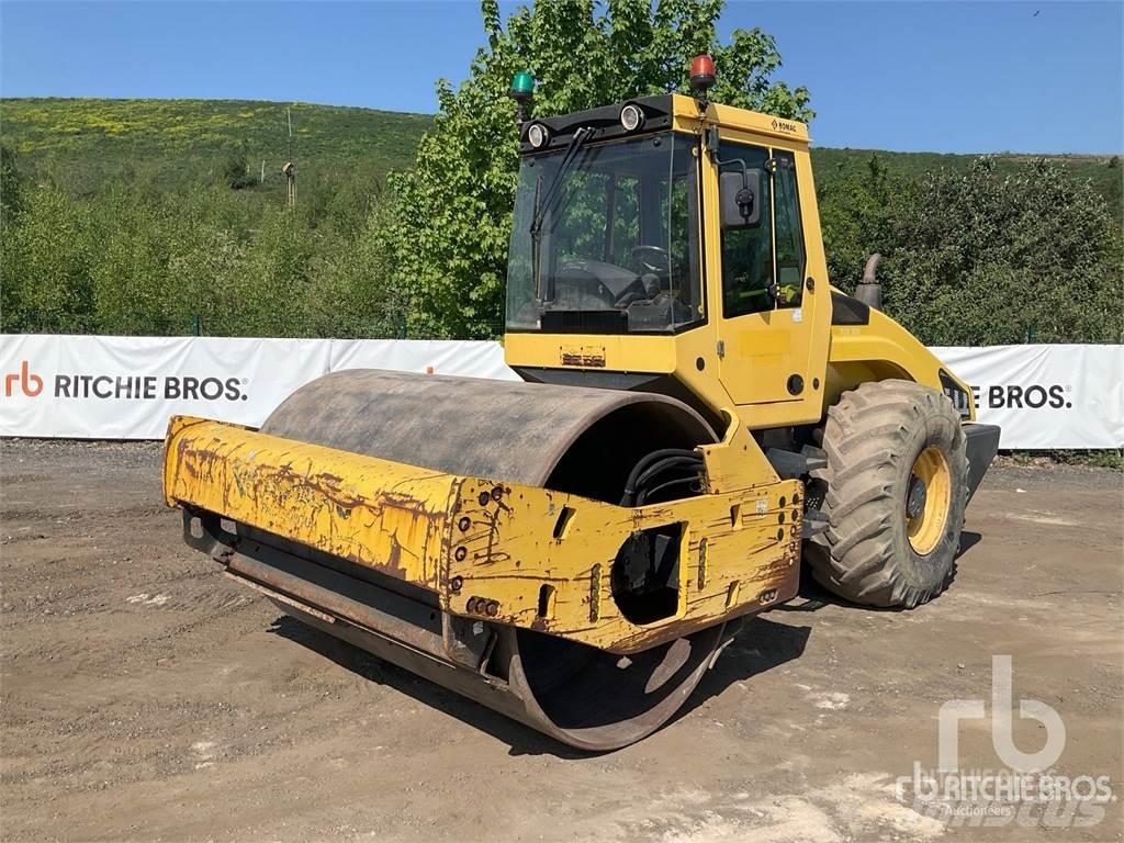 Bomag BW213DH-4 Augsnes blīvētāji