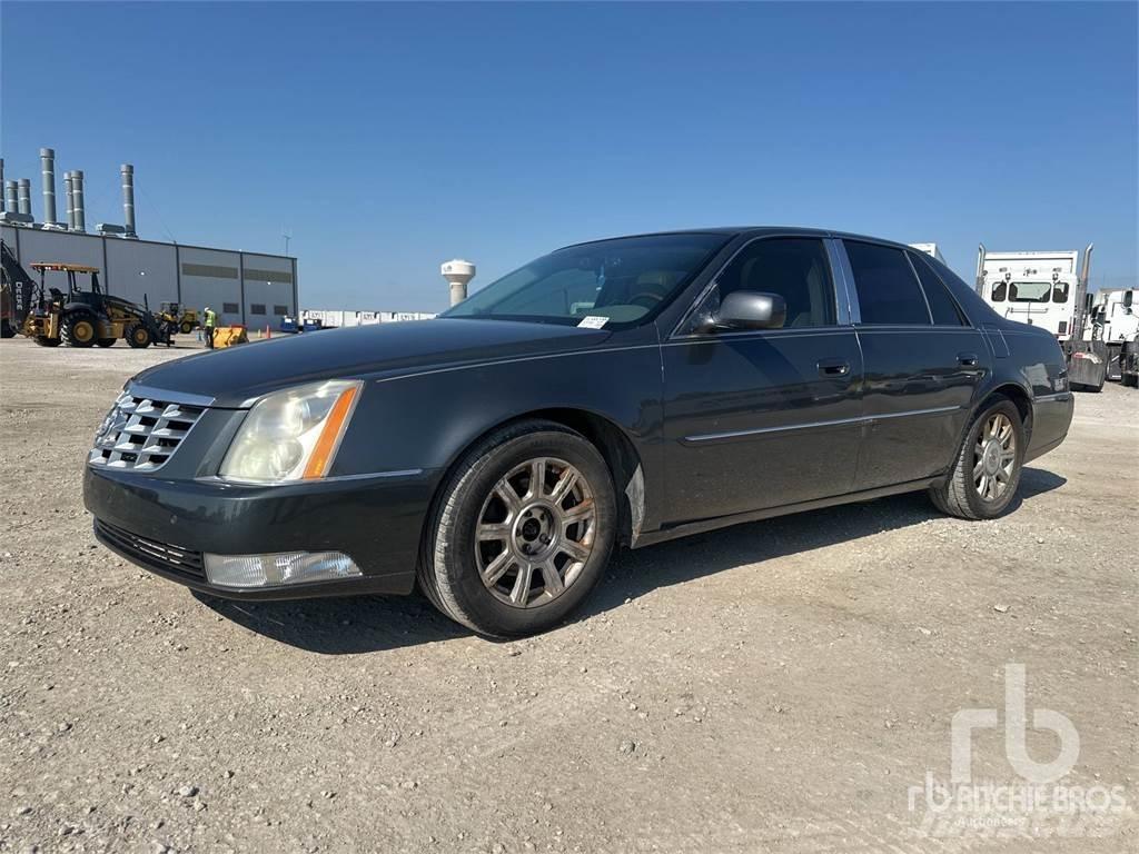 Cadillac DTS Automašīnas