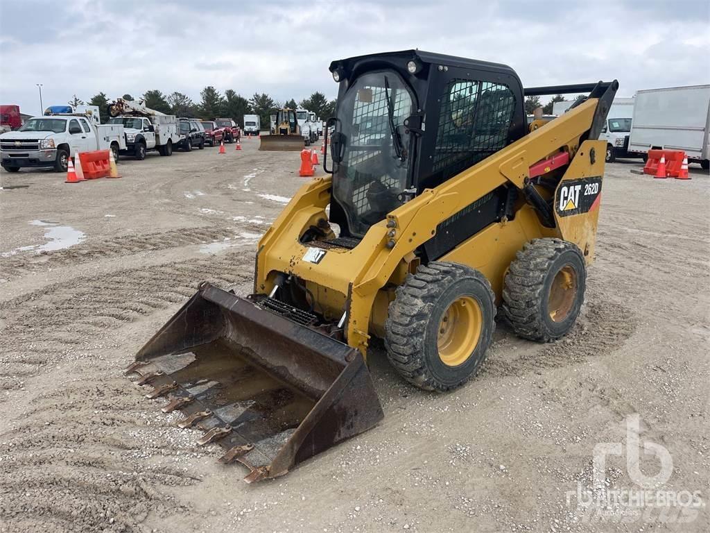 CAT 262D Lietoti riteņu kompaktiekrāvēji