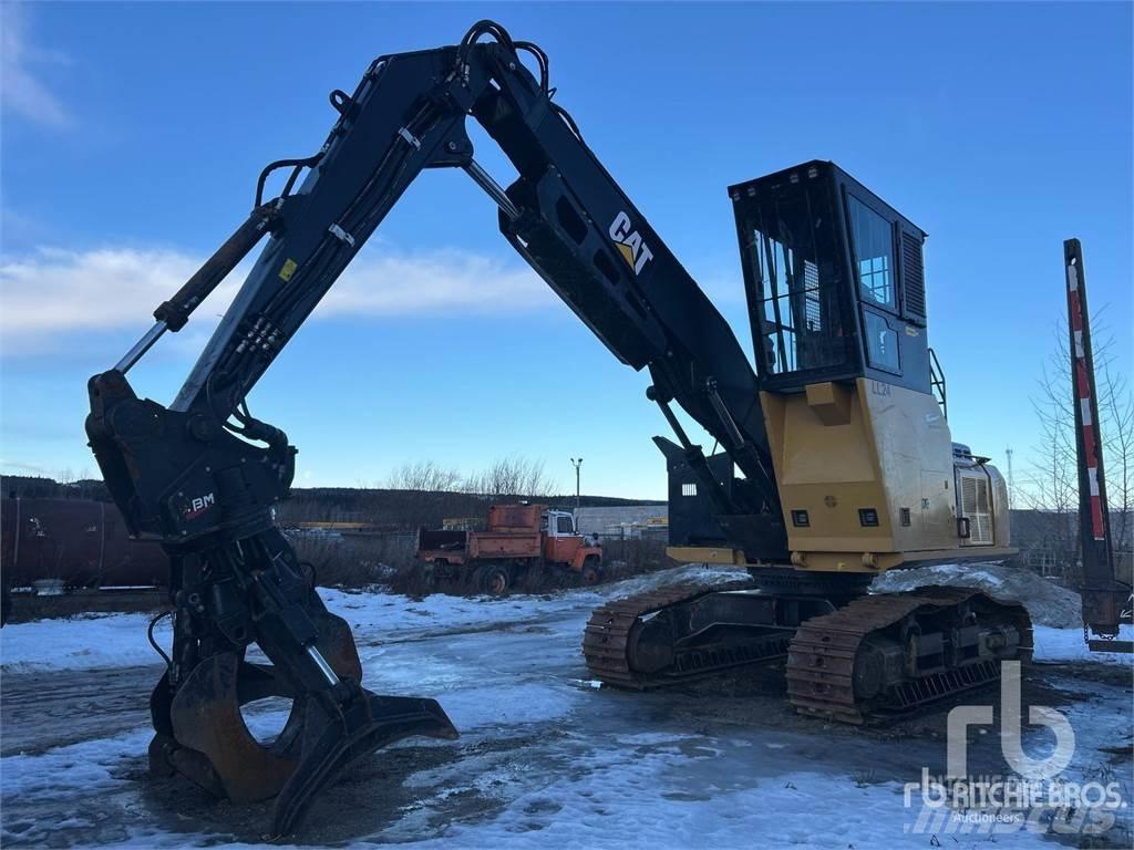 CAT 558LL Baļķu iekrāvēji