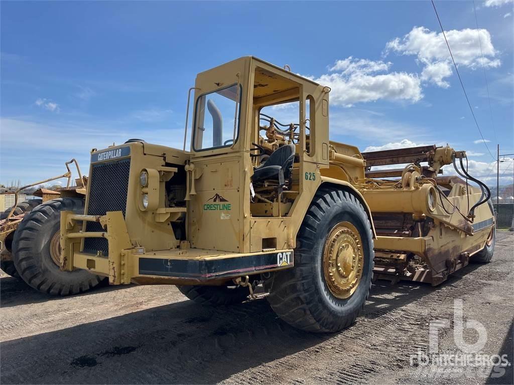 CAT 623B Skrēperi