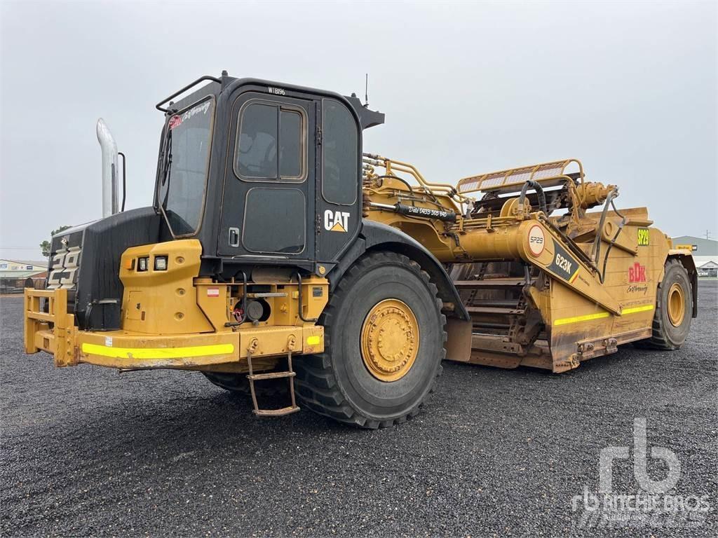 CAT 623K Skrēperi