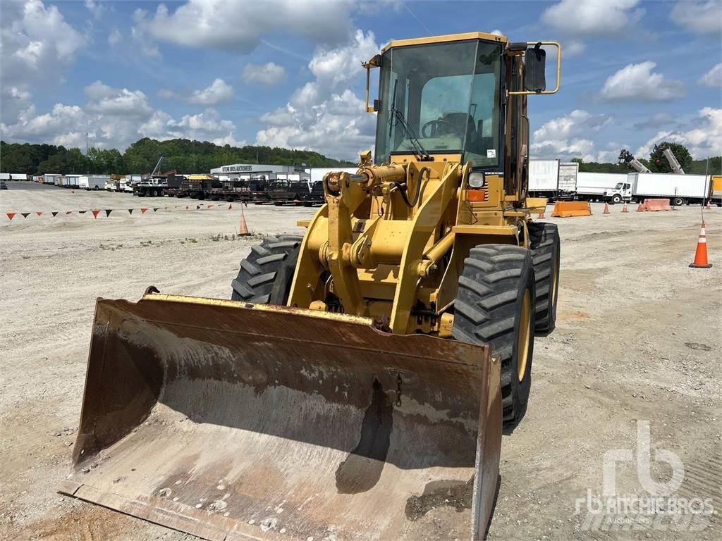 CAT 924F Iekrāvēji uz riteņiem