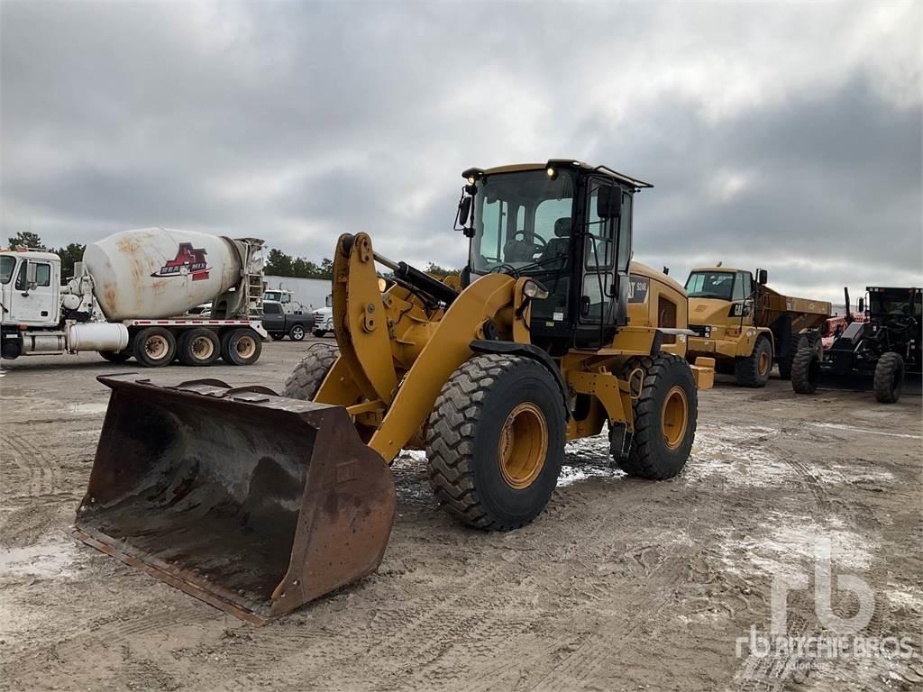 CAT 924K Iekrāvēji uz riteņiem
