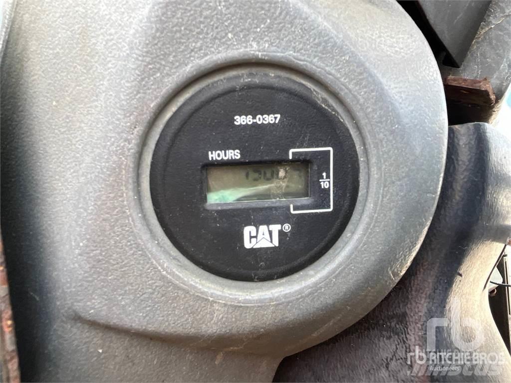 CAT 928G Iekrāvēji uz riteņiem