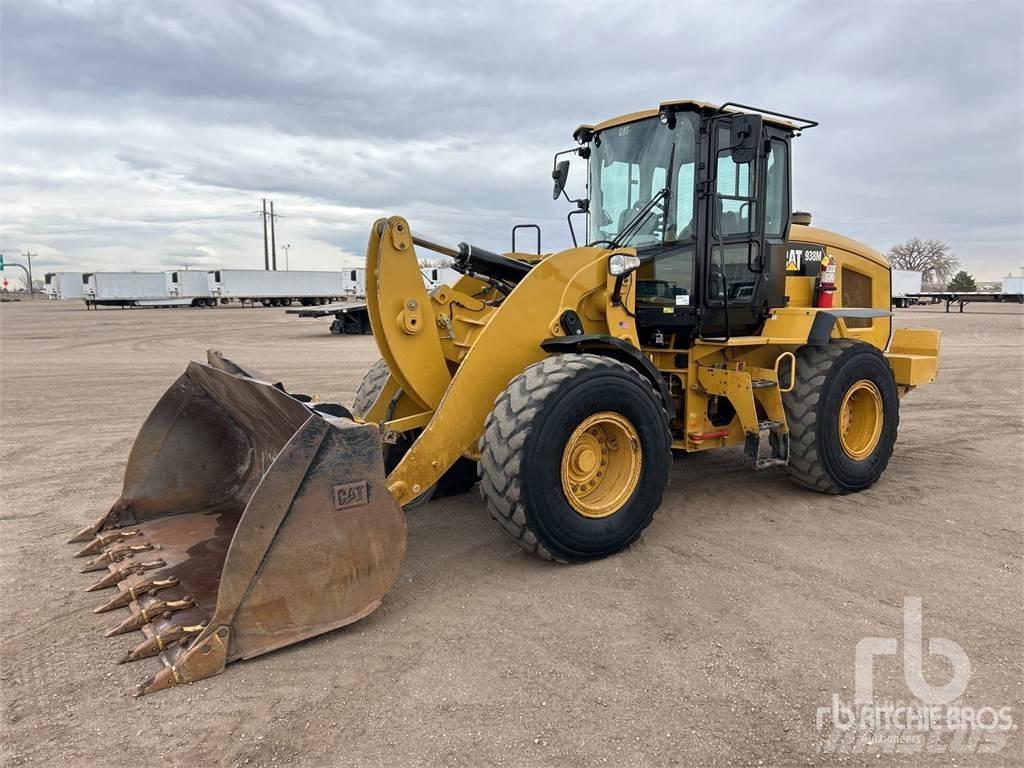 CAT 938M Iekrāvēji uz riteņiem
