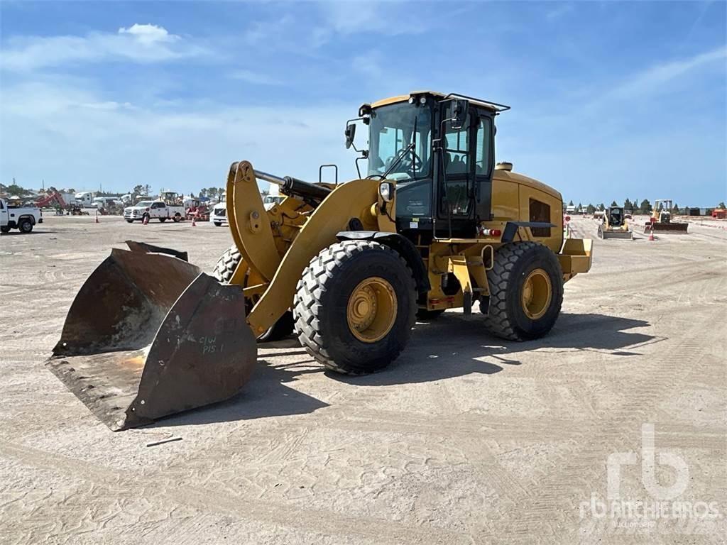 CAT 938M Iekrāvēji uz riteņiem
