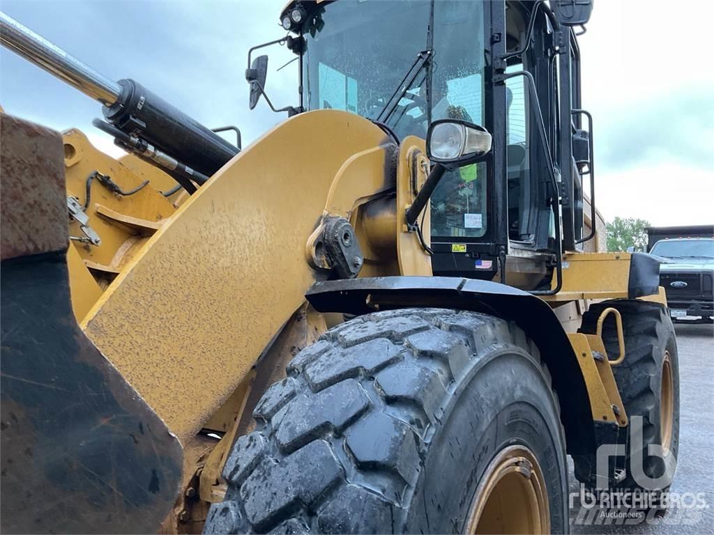 CAT 938M Iekrāvēji uz riteņiem