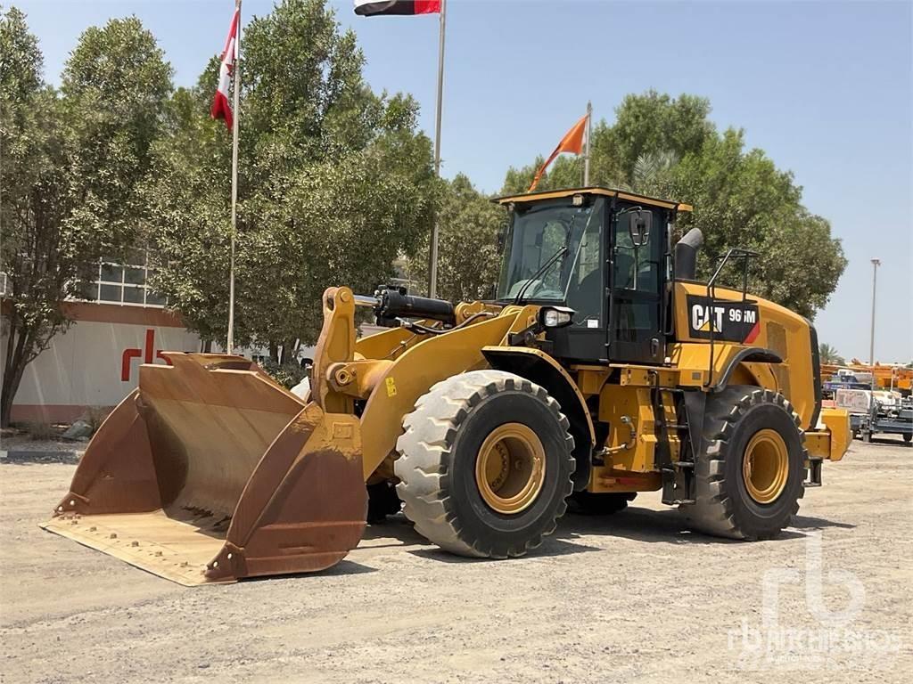 CAT 966M Iekrāvēji uz riteņiem