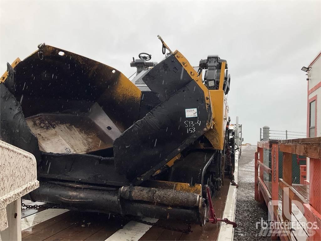 CAT AP655F Asfalta klājēji