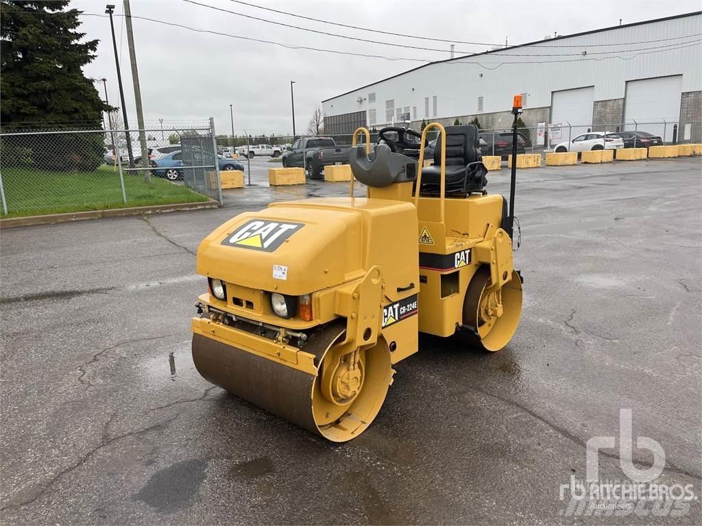 CAT CB224E Divvalču grunts veltņi