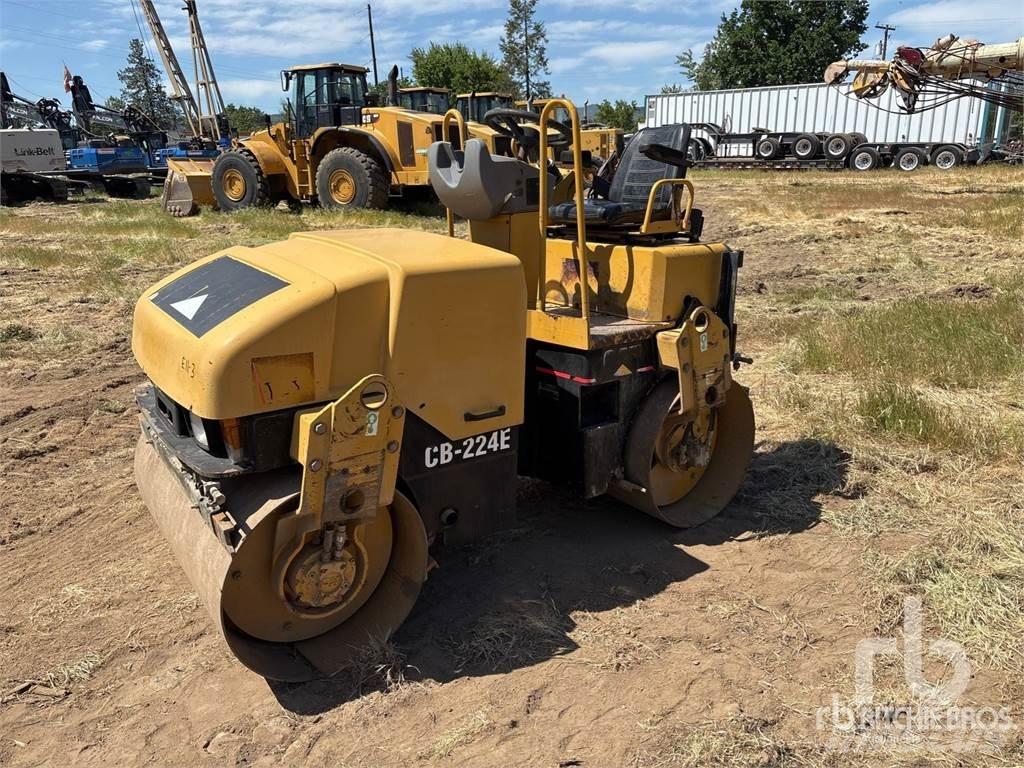 CAT CB224E Divvalču grunts veltņi