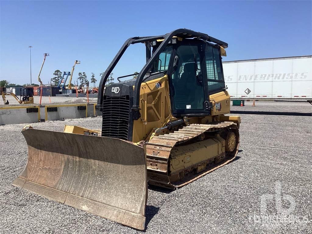 CAT D3 Kāpurķēžu buldozeri