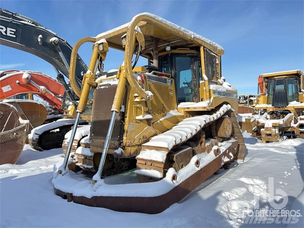 CAT D8T Kāpurķēžu buldozeri