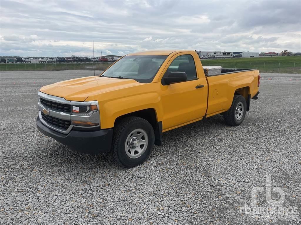 Chevrolet 1500 Vieglais kravas automobilis/izkraušana no sāniem